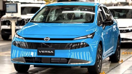 Nissan Sunny 2027 -1.jpg