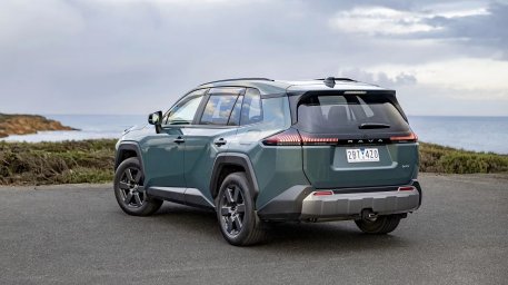 Toyota RAV4 Hybrid 2026 2.jpg