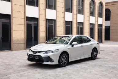 toyota_camry_2.5hev.jpg