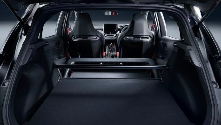 Toyota Corolla GRMN 2027 5.jpg