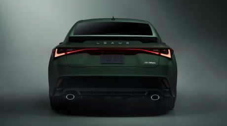 Lexus IS 2027  2026-09-01 lúc 08.51.04.png