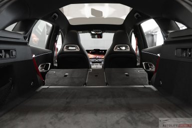 Mercedes-Benz GLC 300 -18.jpg