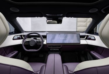 Mazda CX-6e 4.jpg