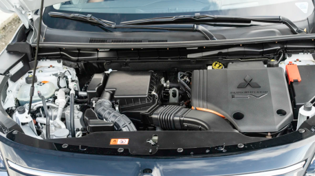 Mitsubishi Outlander PHEV 3.png