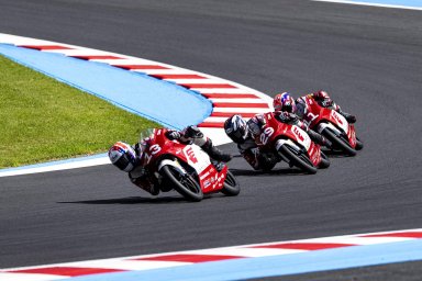 Moto474976425_1803660971639253653_g7759343316585312572_21f24ff84a019c6304e4bbfc125966ee.jpg