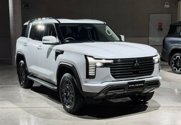 Mitsubishi Pajero -a4.jpg